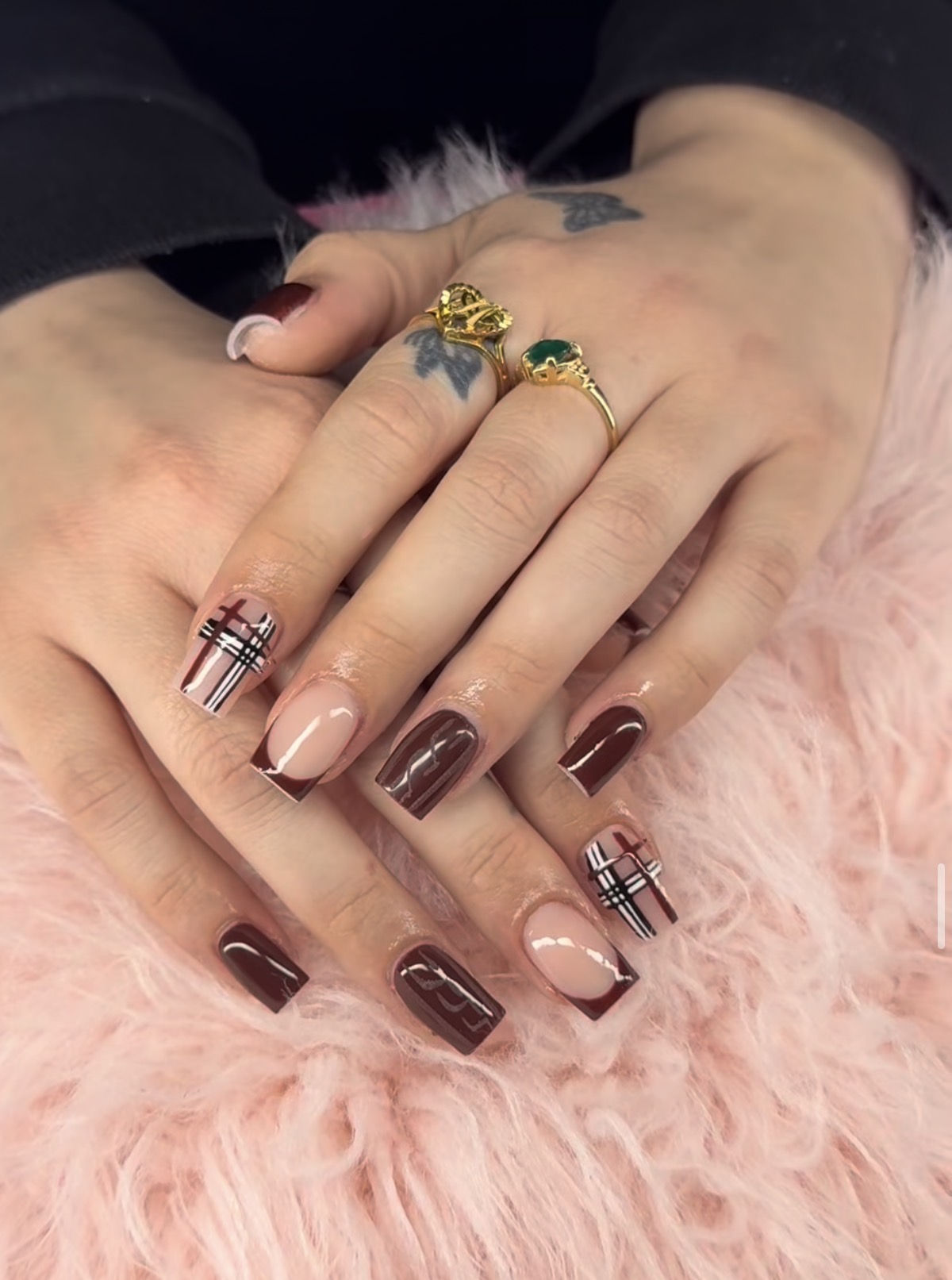 Dark brown Burberry plaid coffin nails
