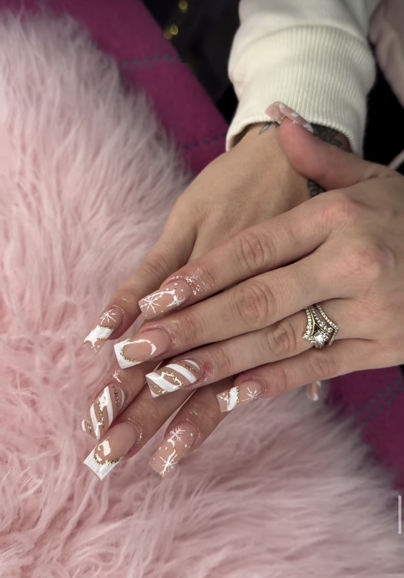 White and nude coffin nails with gold glitter sparkle detail